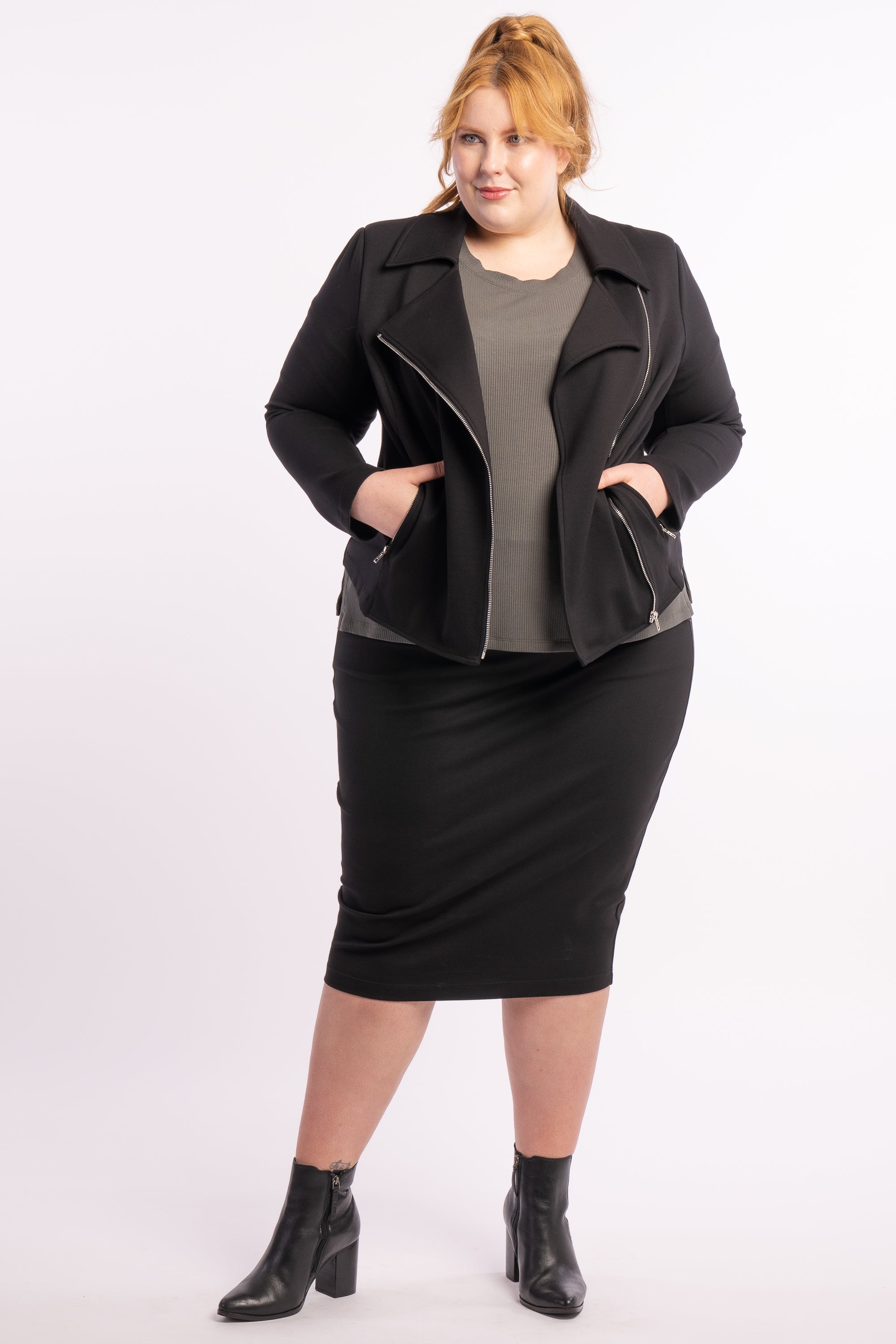 Plus size hotsell leather skirt xs